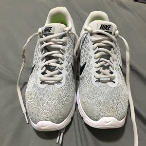 Nike Air Max Sequent 2
